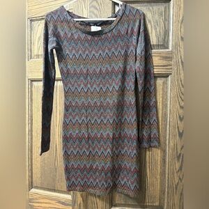 Chevron Lightweight Long Sleeve Mini Dress in Rust and Gray